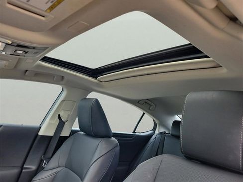 Used 2022 Lexus ES 350 350 w/ Premium Package image 17