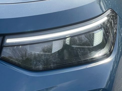 New 2026 Volkswagen Tiguan SEL R-Line AWD/4WD image 9