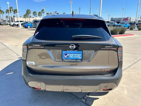 Certified 2025 Nissan Kicks SR image 6