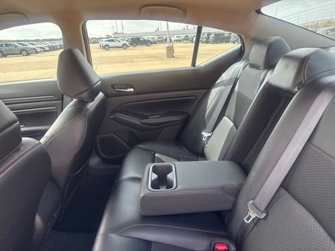 Certified 2022 Nissan Altima 2.5 SR FWD image 38