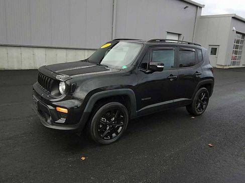 Used 2022 Jeep Renegade Altitude AWD/4WD image 4