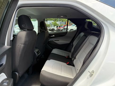 Used 2023 Chevrolet Equinox LT FWD image 24