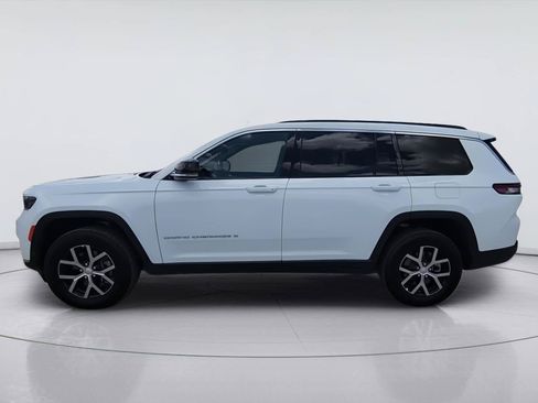 Used 2025 Jeep Grand Cherokee L Limited AWD/4WD image 5