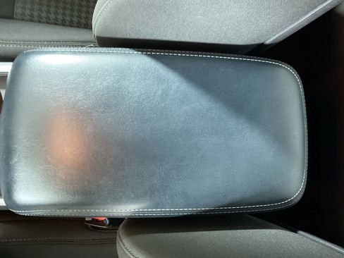 Used 2023 Dodge Charger GT image 28