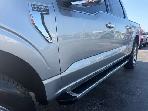 Used 2022 Ford F150 Lariat AWD/4WD image 12