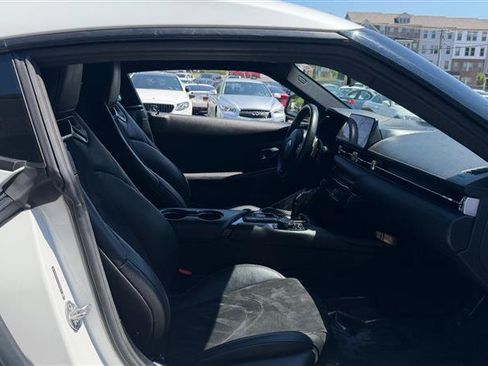 Used 2021 Toyota Supra w/ Safety & Technology Package RWD image 11