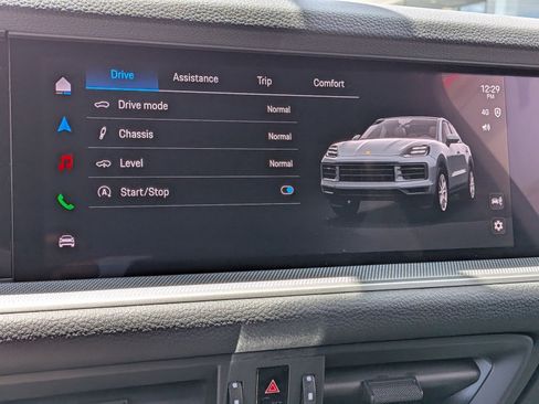 New 2026 Porsche Cayenne Coupe AWD/4WD image 19