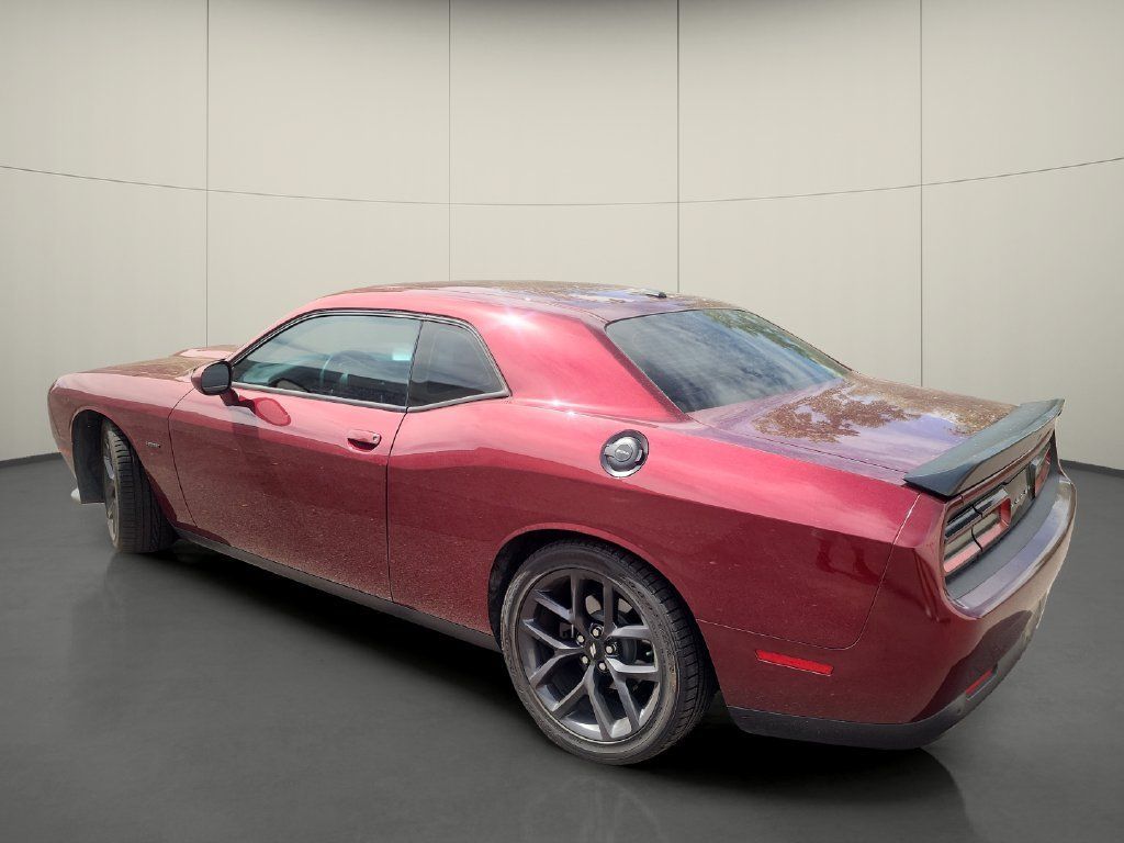 Used 2019 Dodge Challenger R/T w/ Blacktop Package RWD image 5