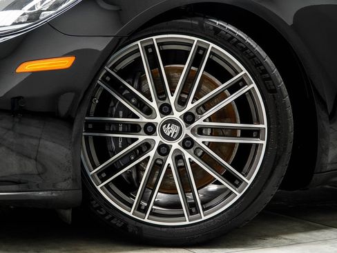Used 2021 Porsche Panamera w/ Premium Package RWD image 6