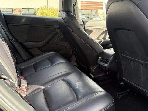 Used 2018 Tesla Model 3 Long Range RWD image 13