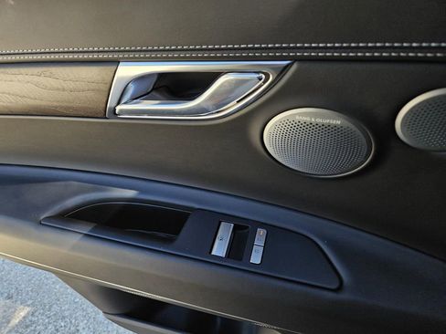 New 2026 Genesis GV80 2.5T Prestige image 15