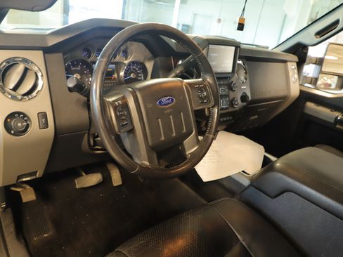 Used 2016 Ford F250 Lariat w/ Chrome Package image 10