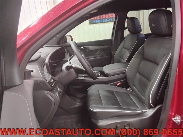 Used 2025 Buick Enclave Sport Touring w/ Power Package FWD image 10
