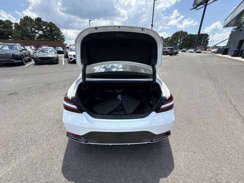 Used 2025 Genesis G70 2.5T RWD image 29