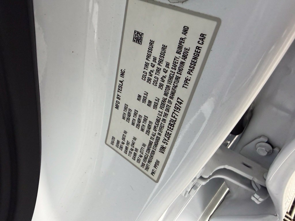 Used 2020 Tesla Model 3 Long Range AWD/4WD image 26