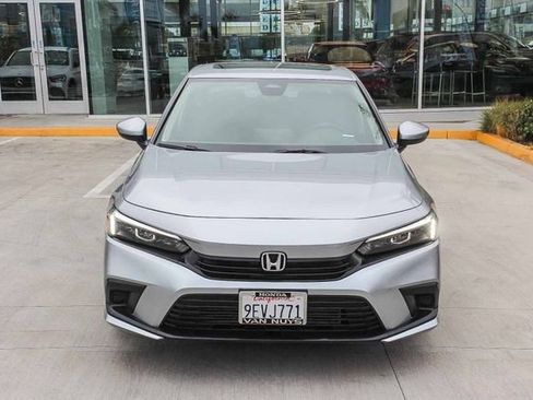 Used 2023 Honda Civic EX image 2