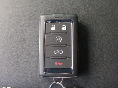 New 2026 Jeep Grand Cherokee Altitude AWD/4WD image 37
