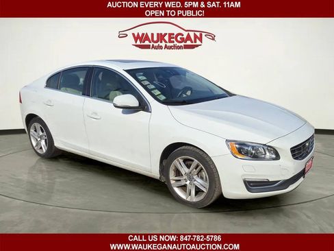 Used 2015 Volvo S60 T5 Platinum FWD image 2