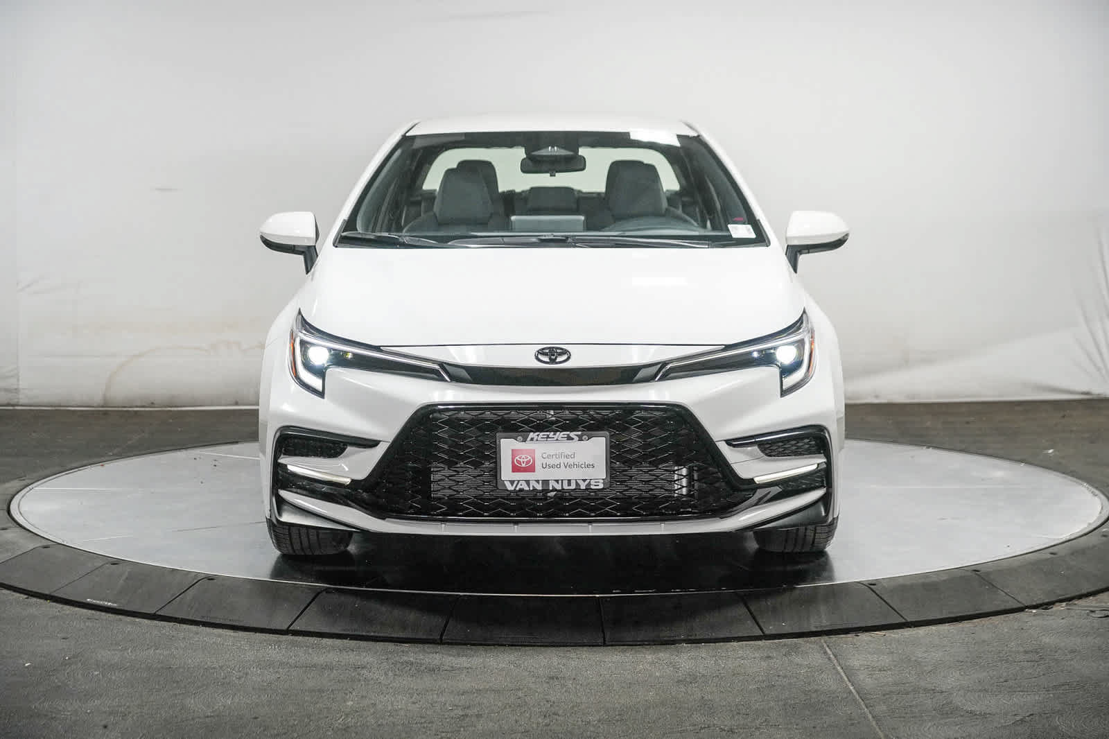 Certified 2026 Toyota Corolla SE FWD image 6
