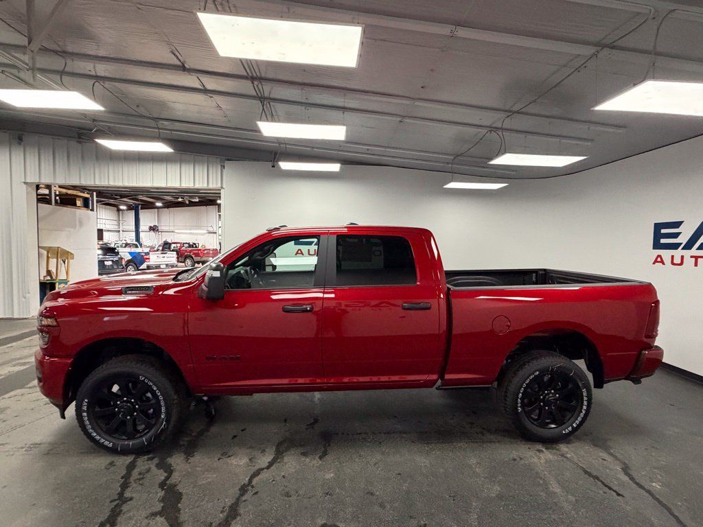 New 2026 RAM 2500 Big Horn AWD/4WD image 7