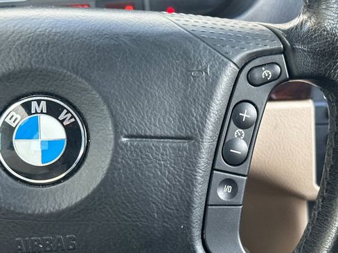 Used 2004 BMW 330i Sedan image 25