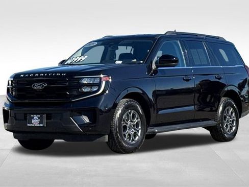 Used 2025 Ford Expedition Active AWD/4WD image 8