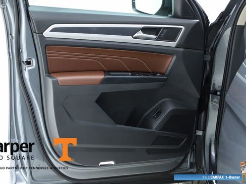 Used 2021 Volkswagen Atlas SE w/ Panoramic Sunroof Package image 18