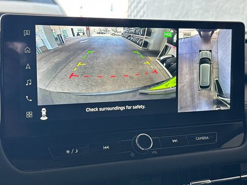 New 2025 Mitsubishi Outlander SEL image 18