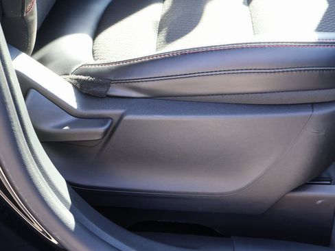 Used 2025 Ford Escape ST-Line image 10