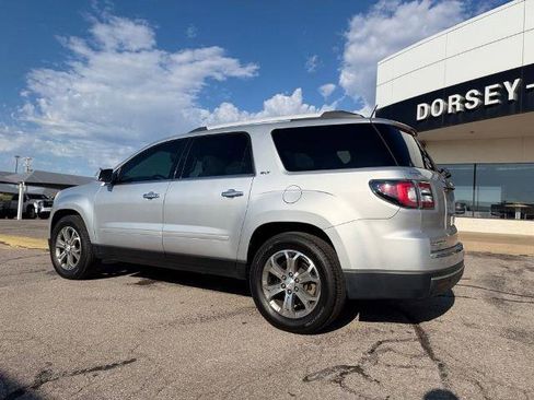 Used 2016 GMC Acadia SLT w/ Open Road Package FWD image 8
