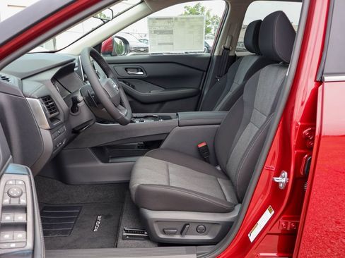 New 2026 Nissan Rogue SV FWD image 7