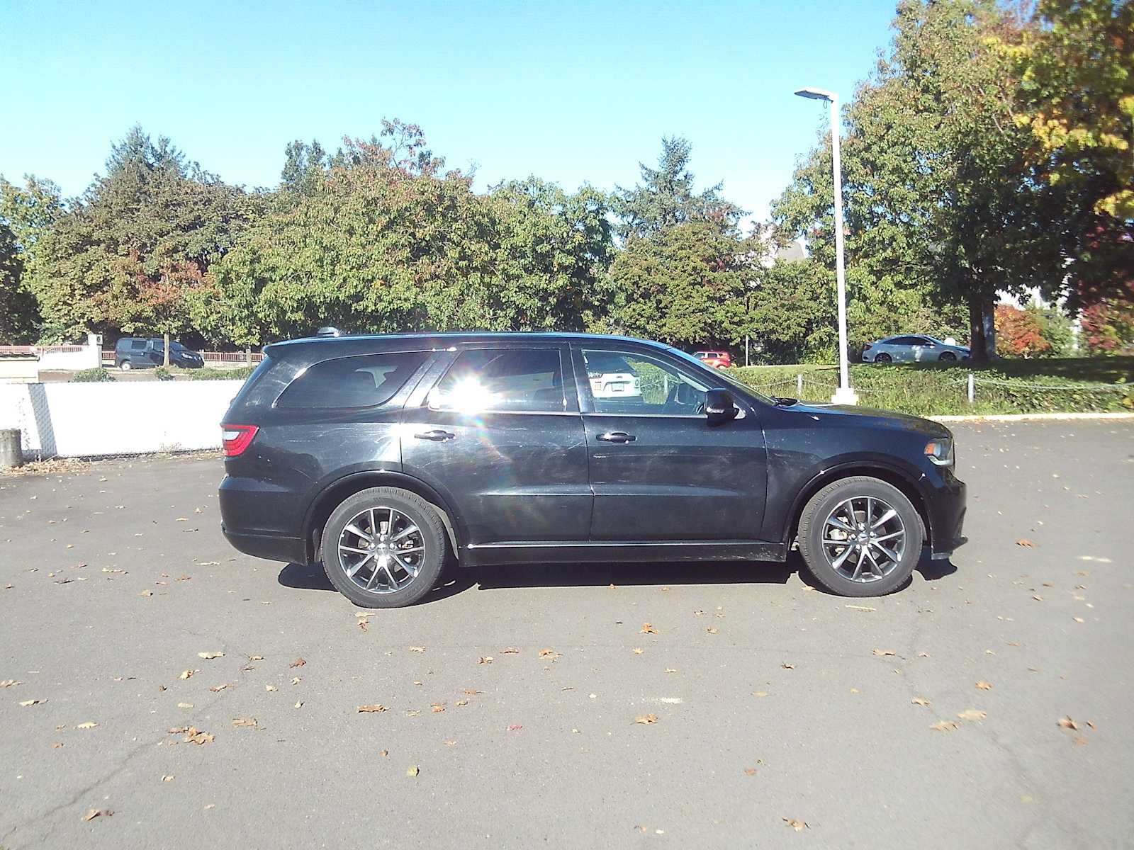 Used 2017 Dodge Durango GT w/ Nav & Power Liftgate Group RWD image 6