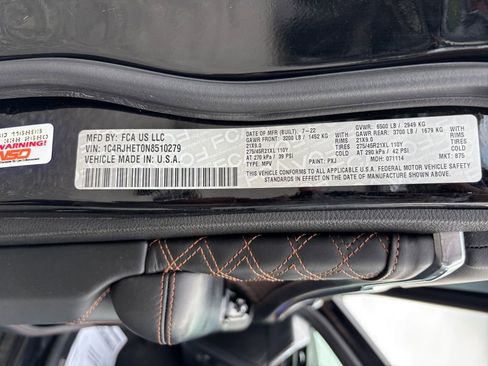 Used 2022 Jeep Grand Cherokee Summit AWD/4WD image 30
