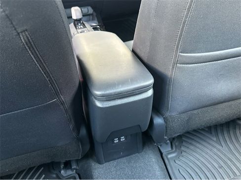 Used 2023 Toyota Prius LE image 22