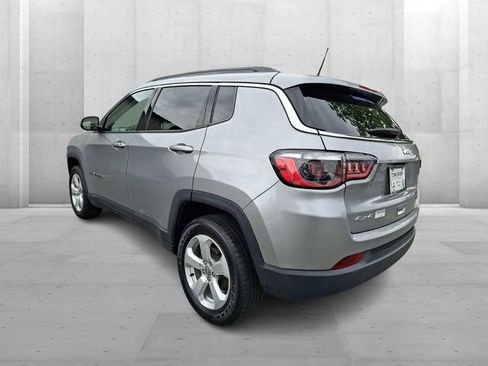 Used 2021 Jeep Compass Latitude w/ Convenience Group AWD/4WD image 4