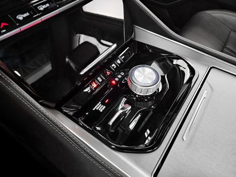 Used 2024 Jeep Wagoneer Series II image 24