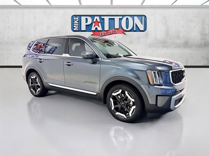 Used 2024 Kia Telluride EX w/ EX Captain's Chair Package