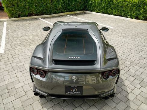 Used 2020 Ferrari 812 Superfast RWD image 27