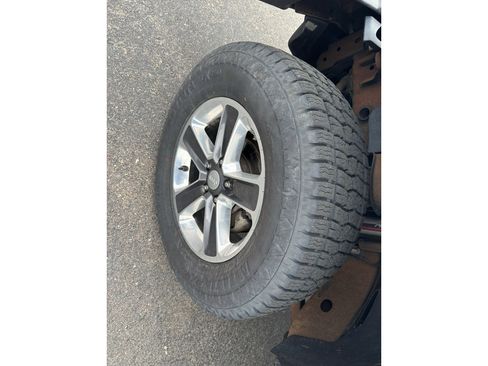 Used 2011 Jeep Wrangler Unlimited Sport AWD/4WD image 29