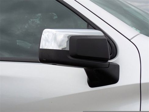 Used 2022 Chevrolet Silverado 1500 LT image 12