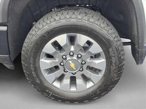 Used 2026 Chevrolet Silverado 2500 Custom w/ Custom Value Package AWD/4WD image 22