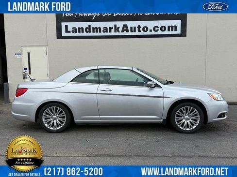 Used 2012 Chrysler 200 Limited image 1