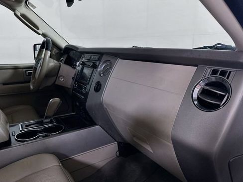 Used 2013 Ford Expedition EL Limited image 32