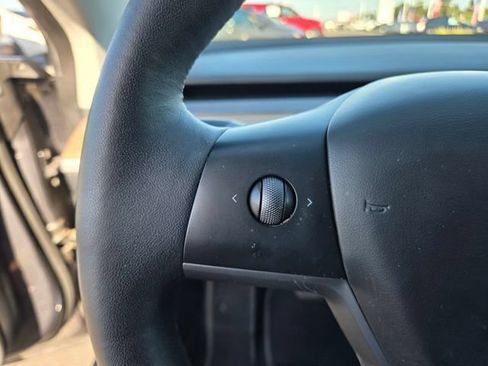 Used 2023 Tesla Model 3 Long Range AWD/4WD image 22