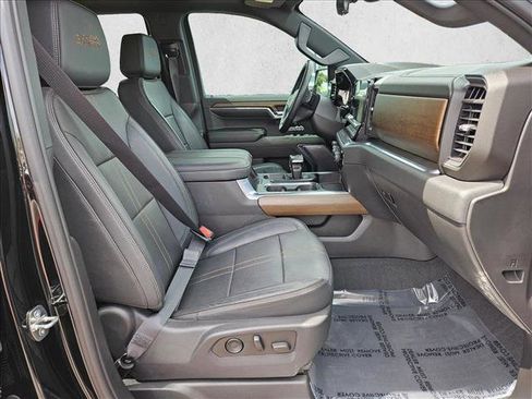Used 2023 Chevrolet Silverado 1500 High Country w/ High Country Premium Package AWD/4WD image 25