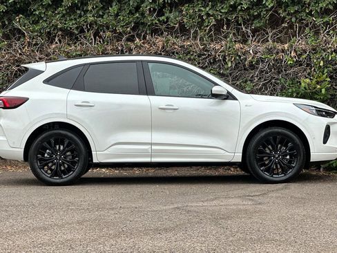 New 2024 Ford Escape ST-Line Elite w/ Premium Technology Package image 3