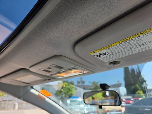 Used 2015 Toyota Prius C Three FWD image 18