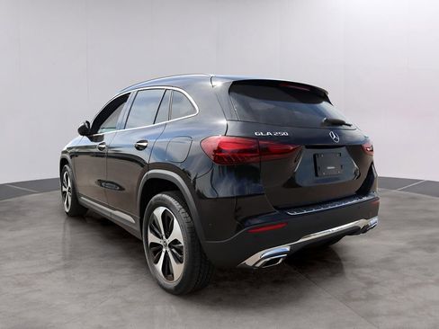 Used 2026 Mercedes-Benz GLA 250 4MATIC image 5