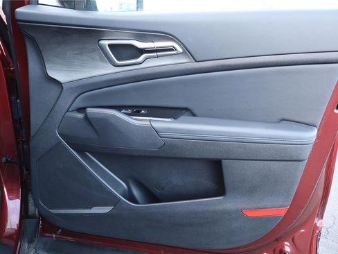 Certified 2025 Kia Sportage X-Line w/ Premium Package image 30