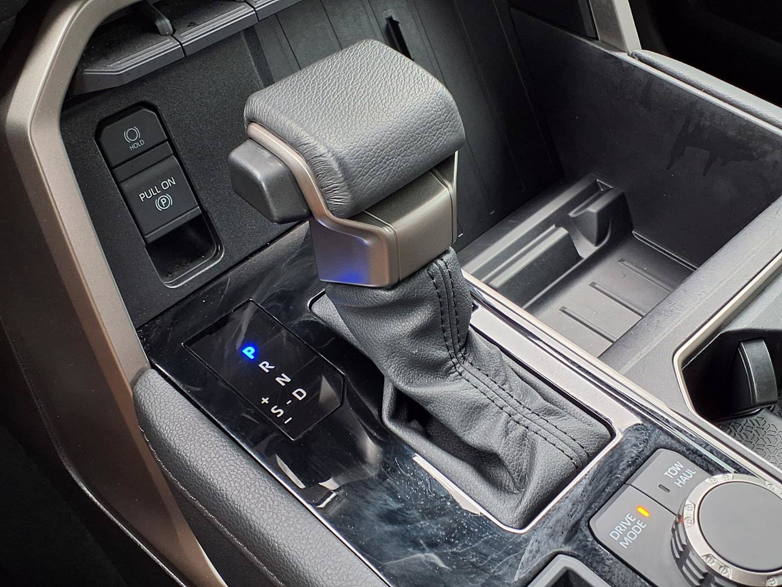 Certified 2025 Toyota Tundra Limited AWD/4WD image 18